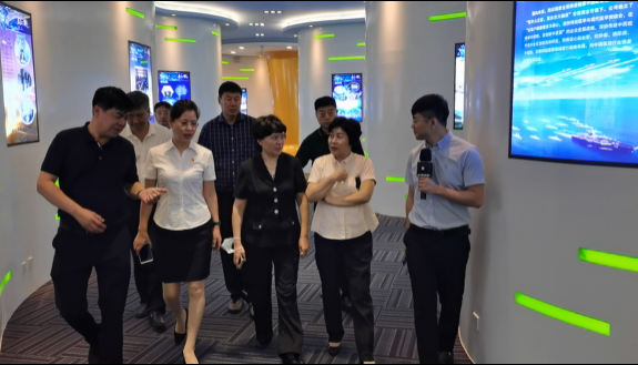 黑龍江省工商聯(lián)主席張海華走訪友搏藥業(yè)