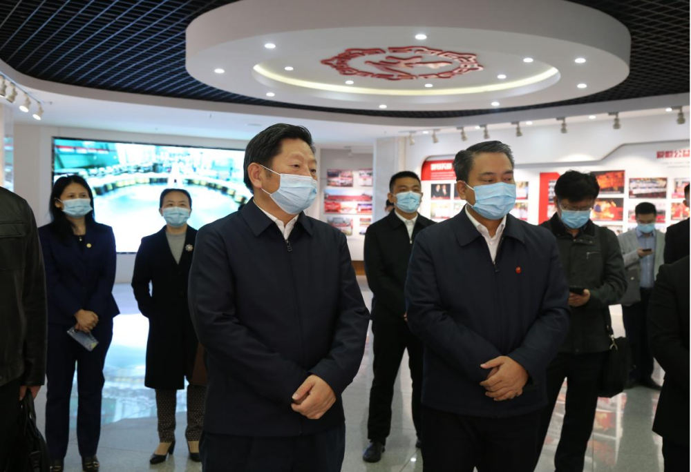 湖南湘江新區(qū)黨工委委員、管委會副主任羅社輝一行調(diào)研九芝堂